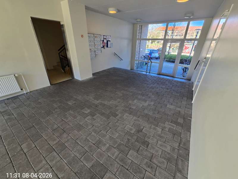 Entrance hall inspection photo